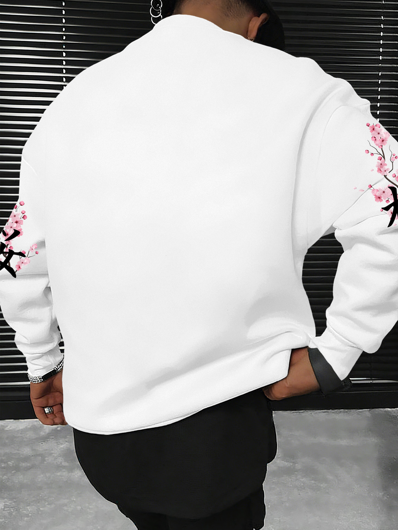 メンズ・レディース ファッションスウェットシャツ、東京桜柄レ - Street Fashion In Tokyo のレビューと価格
