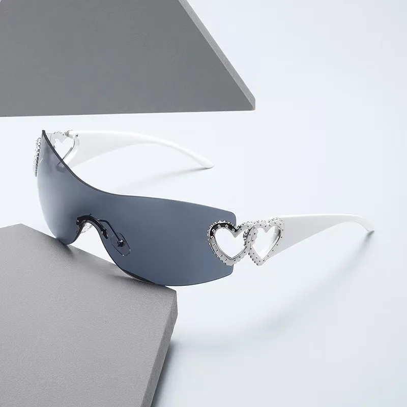 新しい女性のファッション写真撮影サングラストレンディなヴィン - Street Fashion Glasses のレビューと価格